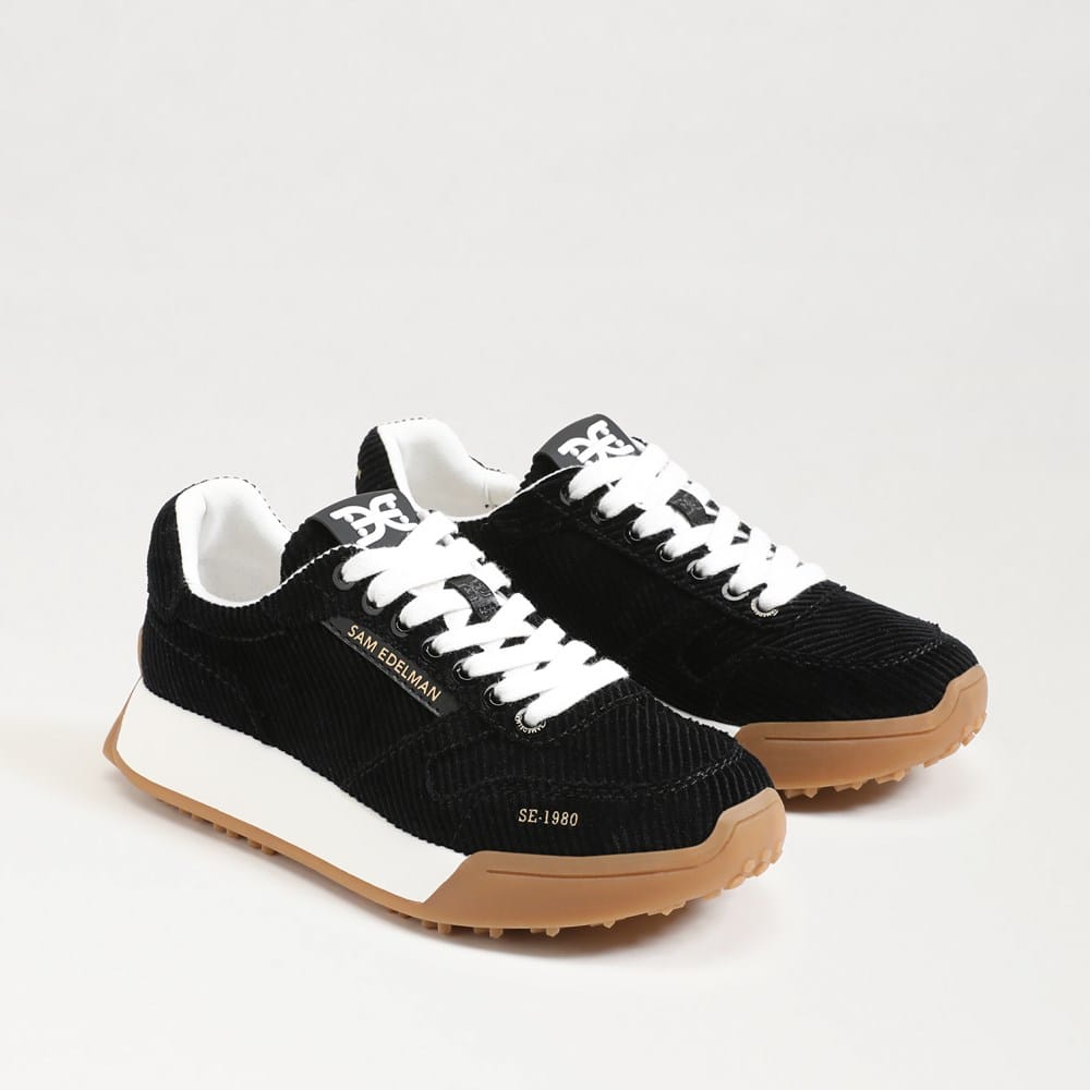 Layla Sneaker