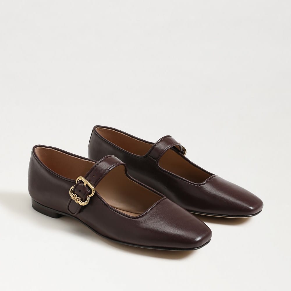 Michaela Mary Jane Flat
