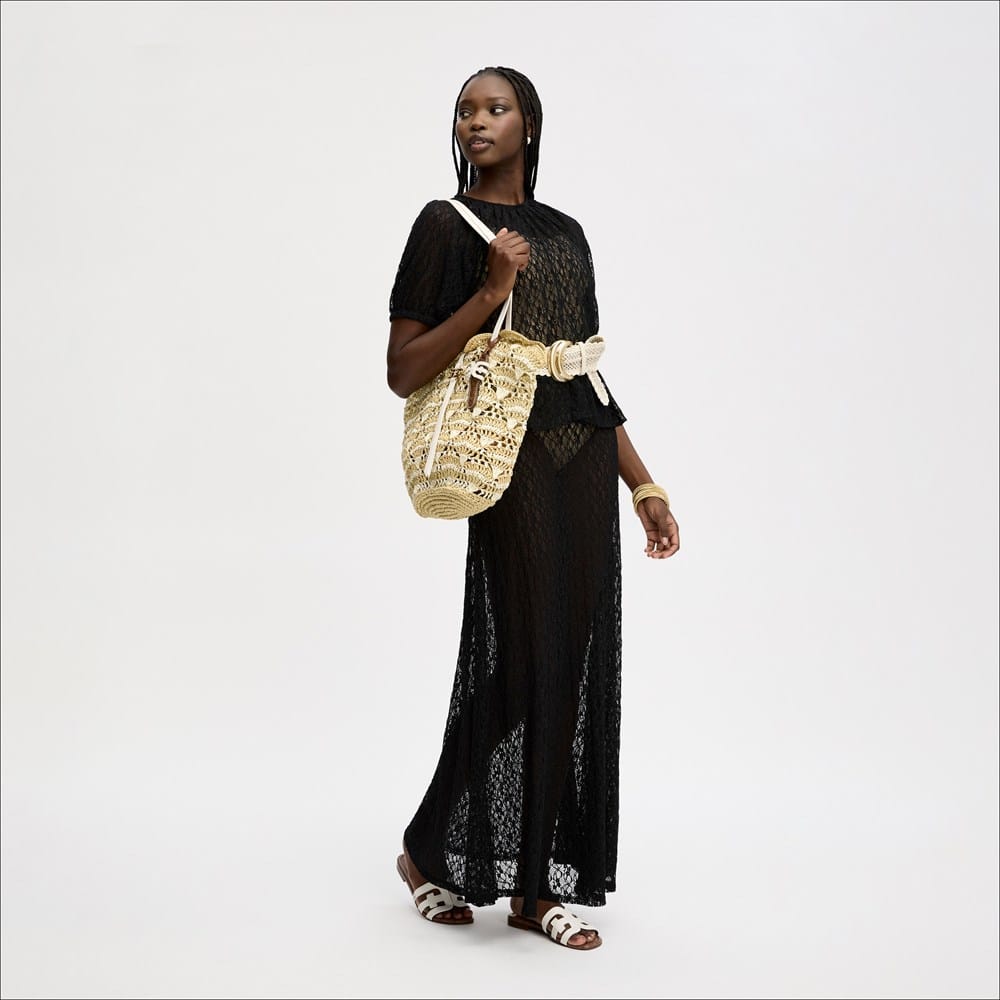 Bay Charm - Image 4
