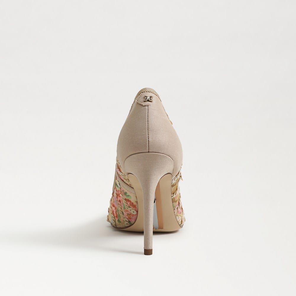 Hazel Riviera Pointed Toe Pump - Image 5