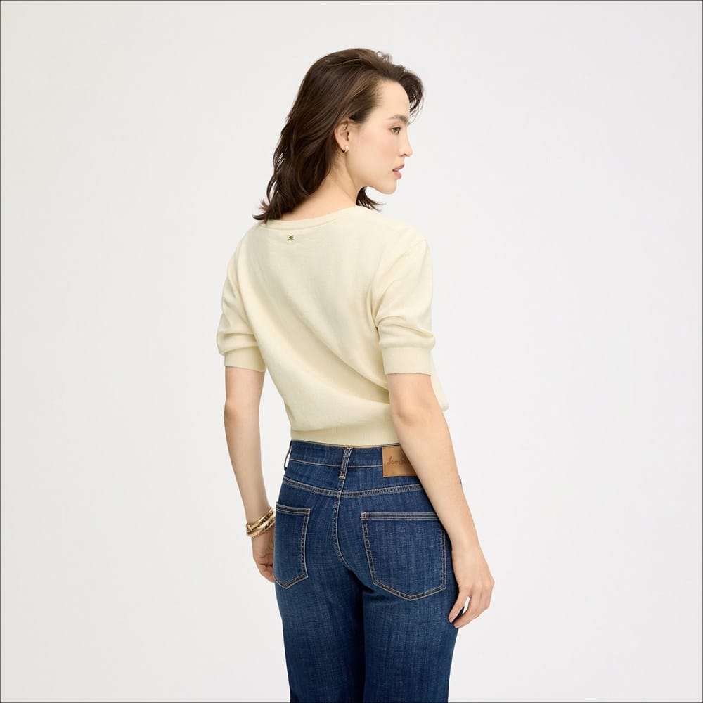 V-Neck Short Sleeve Sweater - Image 3
