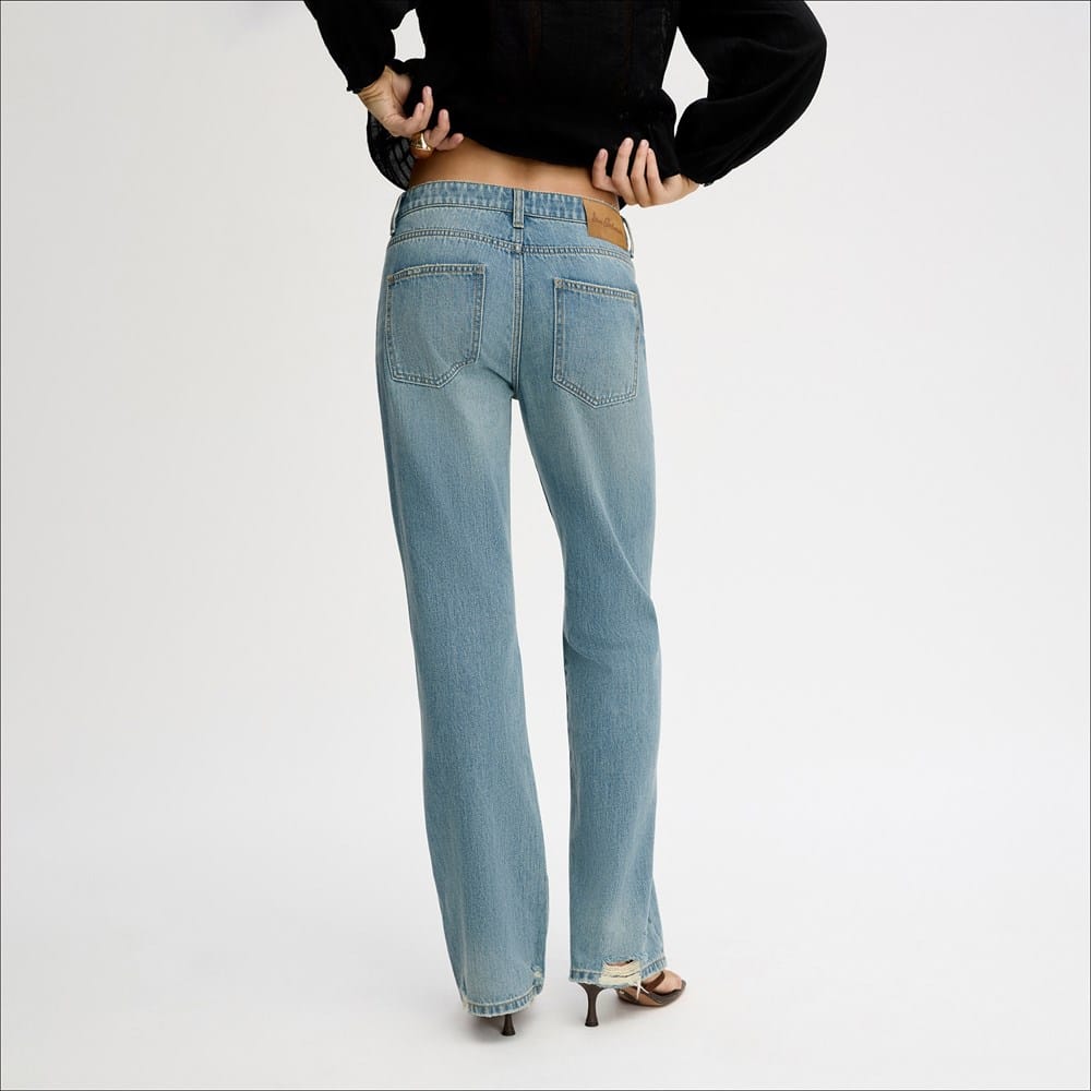 Low Rise Slouch Girlfriend Jean - Image 4