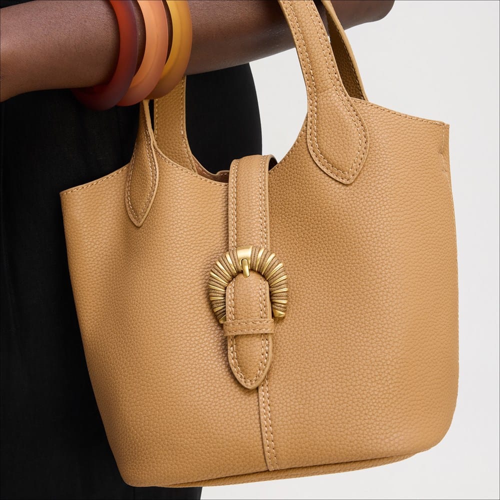 Lucy Crossbody