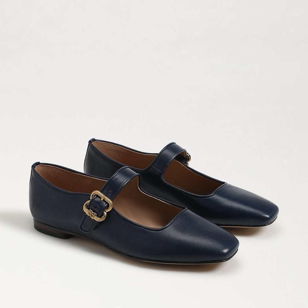 Michaela Mary Jane Flat