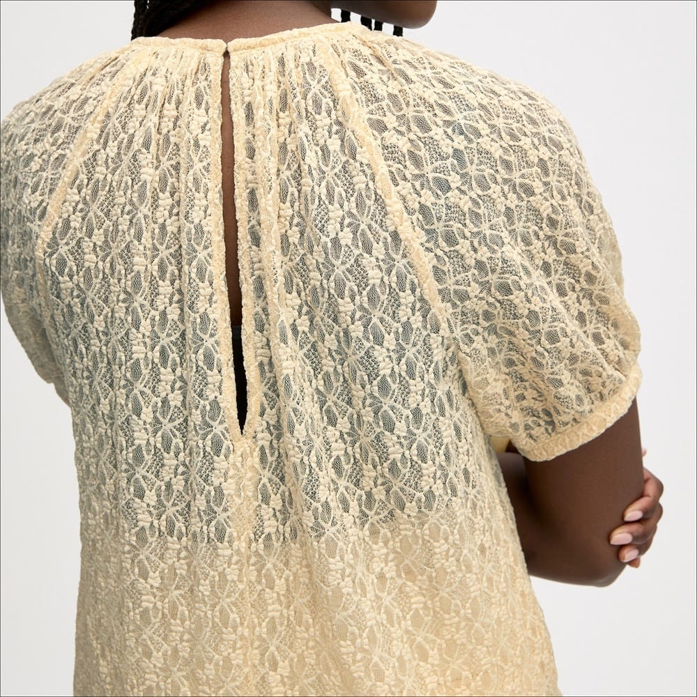 Stretch Lace Short Sleeve Top - Image 6