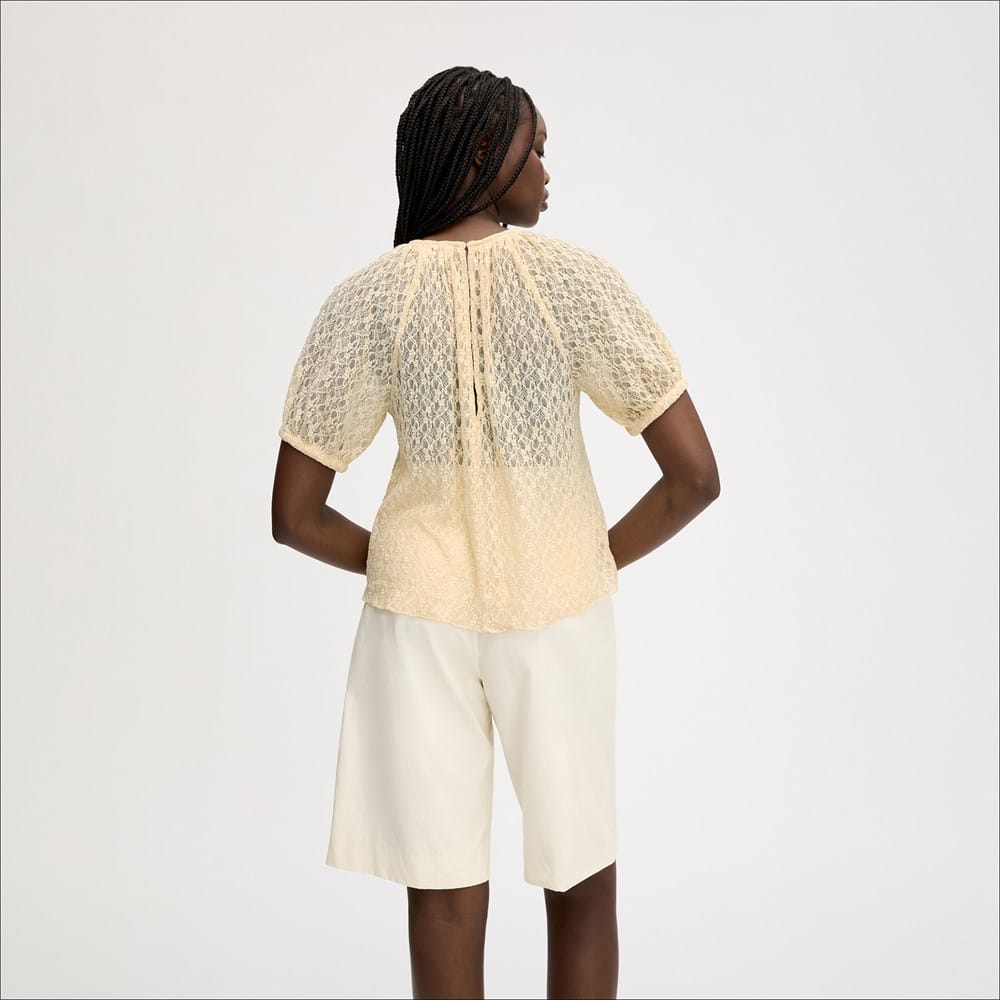 Stretch Lace Short Sleeve Top - Image 4