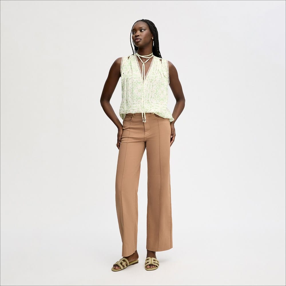 Pintuck Trouser